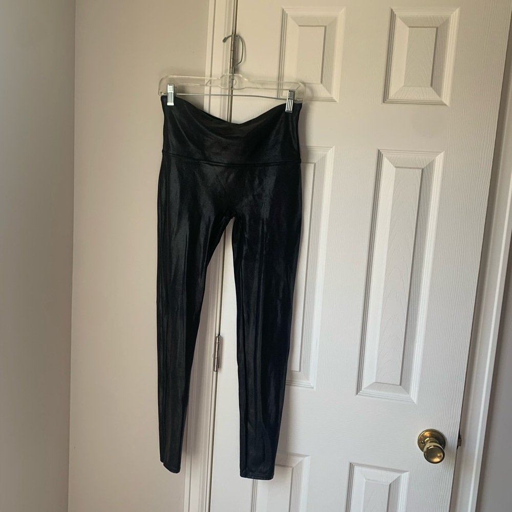 Black Shiny Leggings